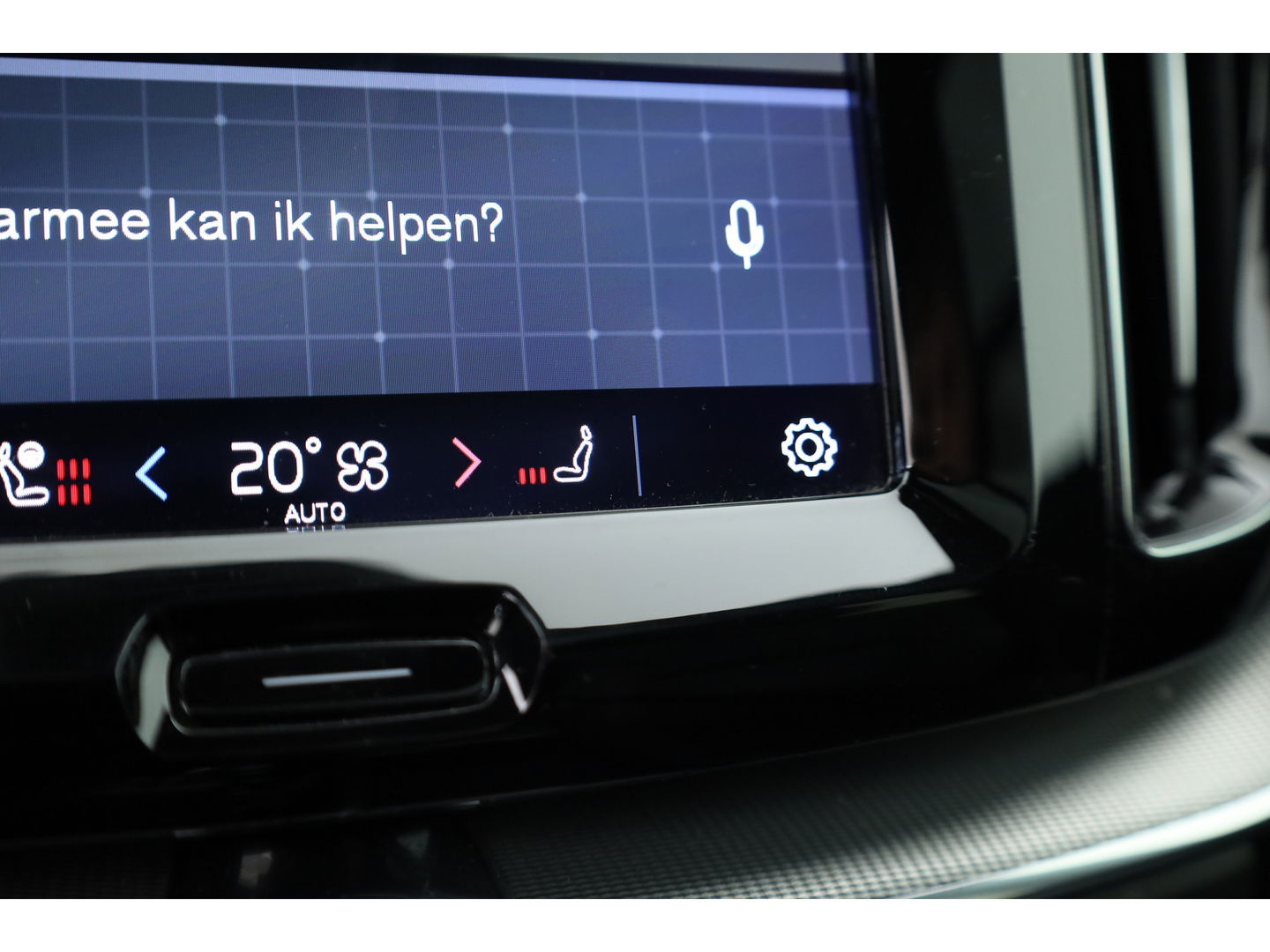 Volvo XC60 2.0 T6 Plug-in hybrid AWD R-Design | Facelift | Long Range | Pano-dak | 21 inch | Sportstoelen | 360 camera | ACC | Standkachel