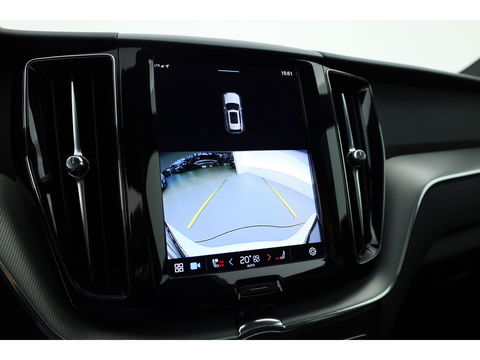 Volvo XC60 2.0 T6 Plug-in hybrid AWD R-Design | Facelift | Long Range | Pano-dak | 21 inch | Sportstoelen | 360 camera | ACC | Standkachel