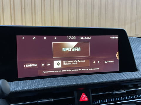 Kia Ev6 Plus 77.4 kWh | SoH 100% | Apple Carplay | Achteruitrijcamera | Parkeersensoren | Elektrische Stoelen | Stoelverwarming/verkoeling | DAB | Navigatie | Meridian | Stuurverwarming |