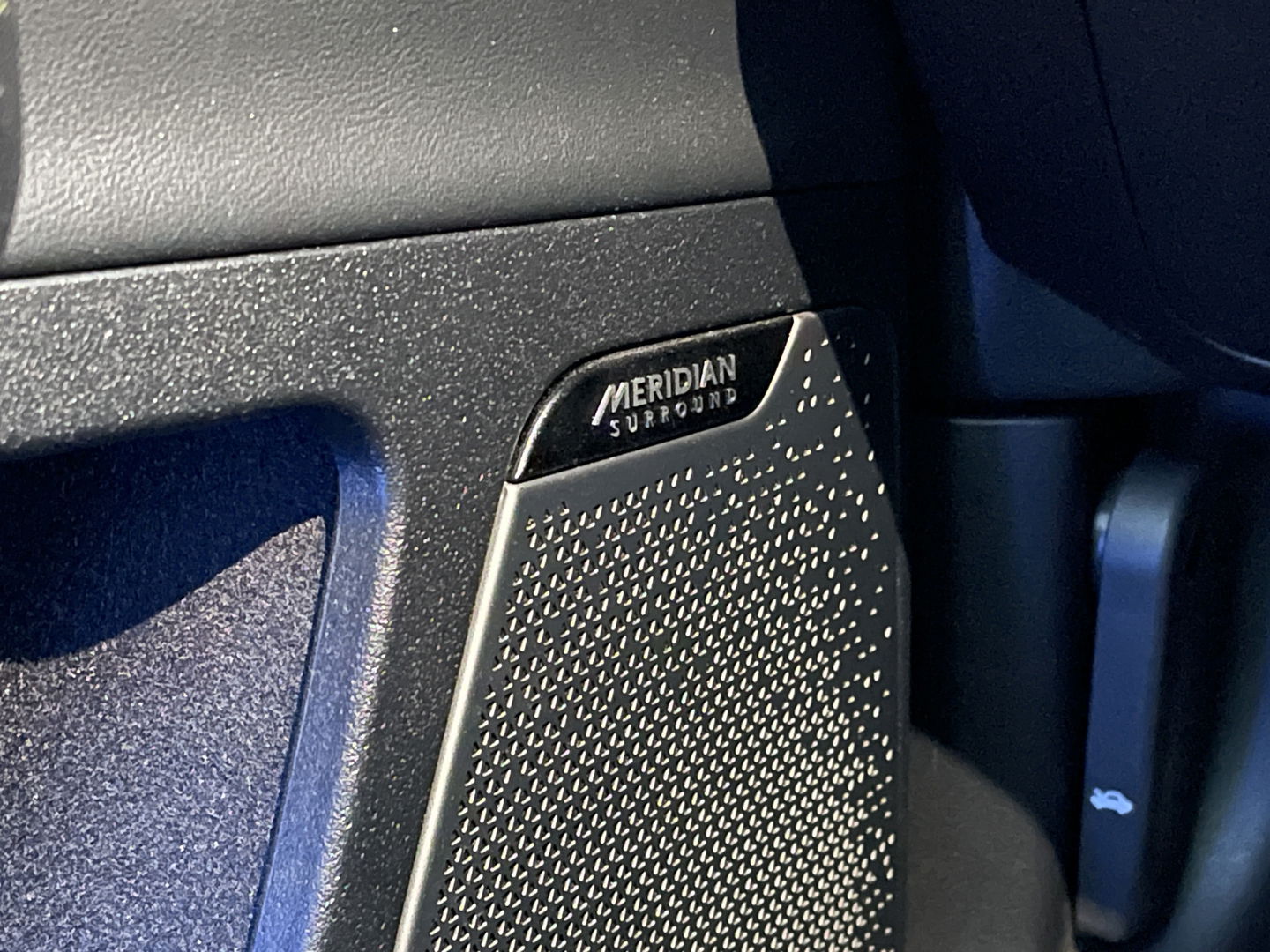 Kia Ev6 Plus 77.4 kWh | SoH 100% | Apple Carplay | Achteruitrijcamera | Parkeersensoren | Elektrische Stoelen | Stoelverwarming/verkoeling | DAB | Navigatie | Meridian | Stuurverwarming |