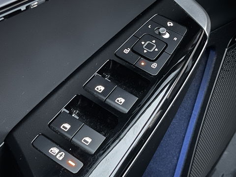 Kia Ev6 Plus 77.4 kWh | SoH 100% | Apple Carplay | Achteruitrijcamera | Parkeersensoren | Elektrische Stoelen | Stoelverwarming/verkoeling | DAB | Navigatie | Meridian | Stuurverwarming |
