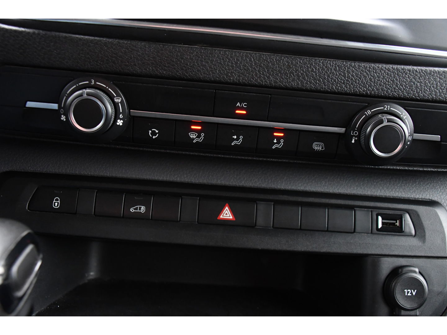 Opel Vivaro 2.0 CDTI L2H1 Edition 360 Camera, Cruise, Carplay, Leder, Multimedia, NAVI, Trekhaak, Uniek!