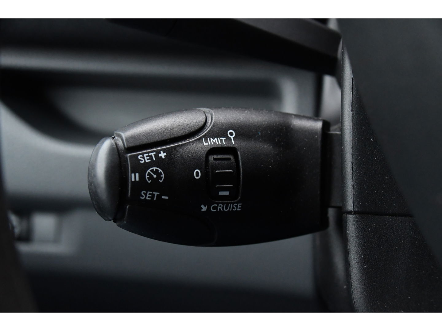 Opel Vivaro 2.0 CDTI L2H1 Edition 360 Camera, Cruise, Carplay, Leder, Multimedia, NAVI, Trekhaak, Uniek!