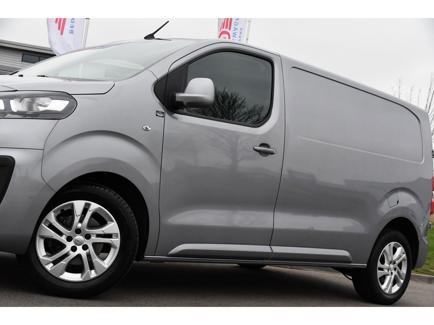 Opel Vivaro 2.0 CDTI L2H1 Edition 360 Camera, Cruise, Carplay, Leder, Multimedia, NAVI, Trekhaak, Uniek!