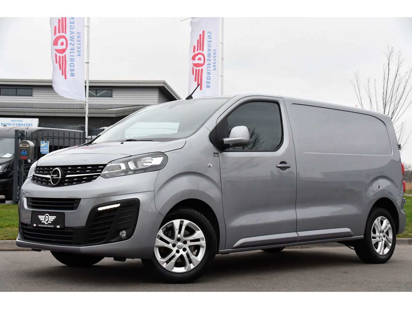 Opel Vivaro 2.0 CDTI L2H1 Edition 360 Camera, Cruise, Carplay, Leder, Multimedia, NAVI, Trekhaak, Uniek!