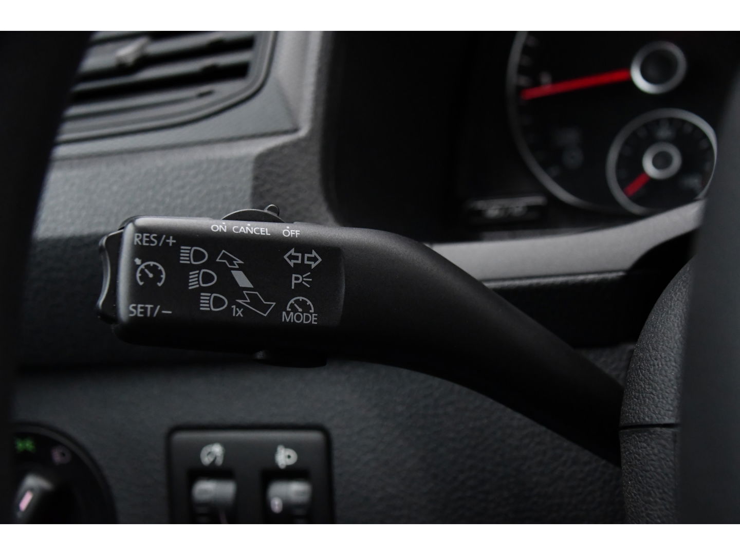 Volkswagen Caddy 2.0 TDI L1H1 BMT PB Edition Cruise, Carplay, Multimedia, 75pk, Airco, Trekhaak, Uniek!