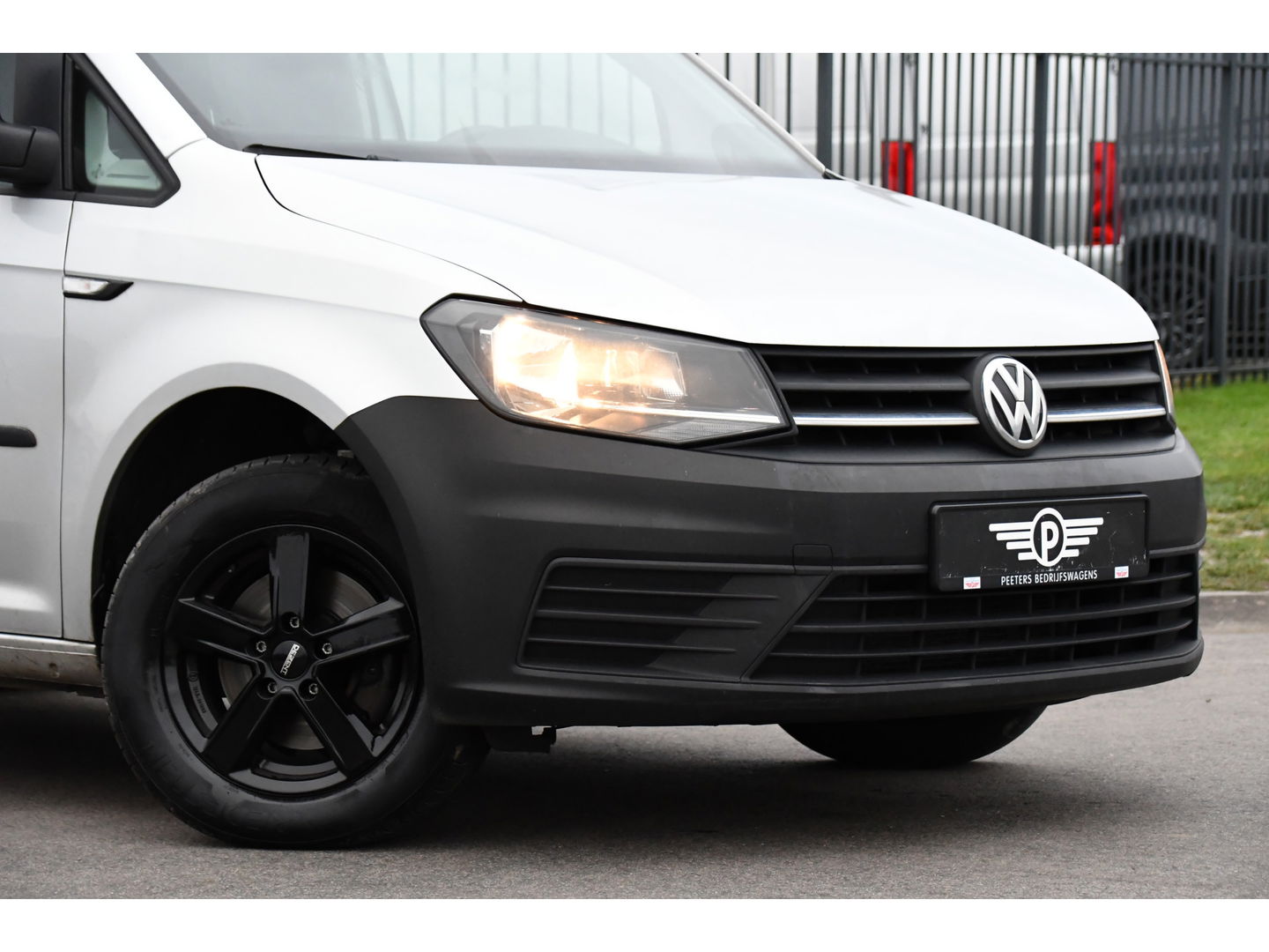 Volkswagen Caddy 2.0 TDI L1H1 BMT PB Edition Cruise, Carplay, Multimedia, 75pk, Airco, Trekhaak, Uniek!