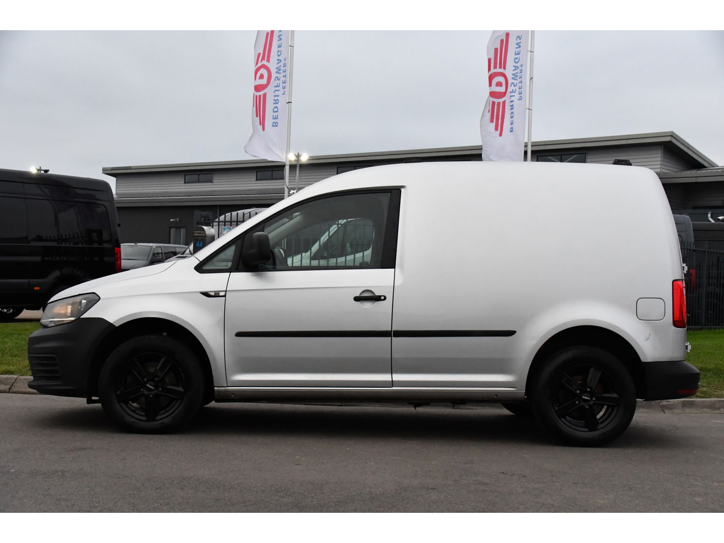 Volkswagen Caddy 2.0 TDI L1H1 BMT PB Edition Cruise, Carplay, Multimedia, 75pk, Airco, Trekhaak, Uniek!