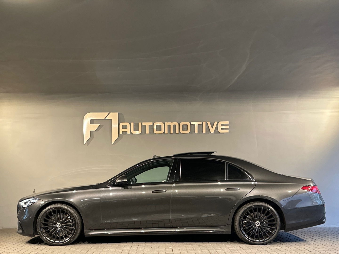 Mercedes-Benz S-Klasse 450 4MATIC Lang AMG Pano|HuD|Massage