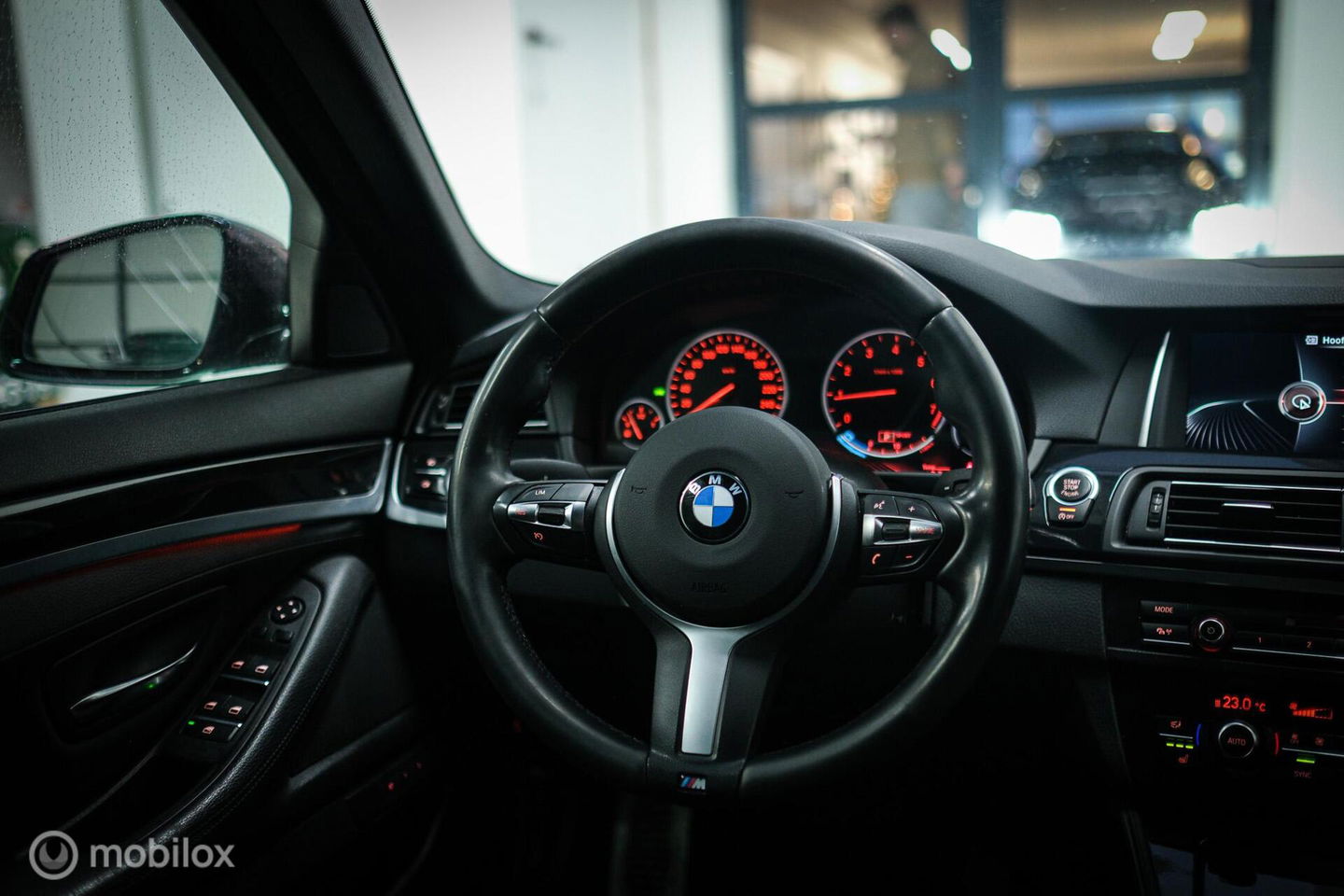 BMW 5 Serie Touring 520i M Sport Edition High Exe LCI | Leder | Memory | Comfortseats | M pakket | Sportonderstel | Zeer mooi |