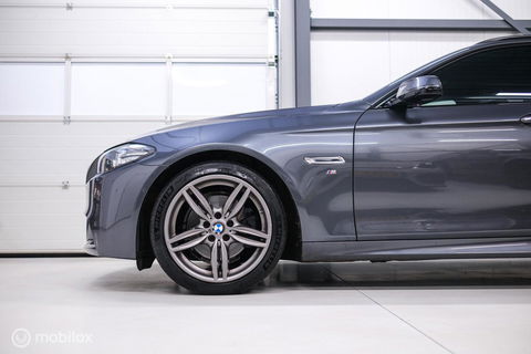 BMW 5 Serie Touring 520i M Sport Edition High Exe LCI | Leder | Memory | Comfortseats | M pakket | Sportonderstel | Zeer mooi |