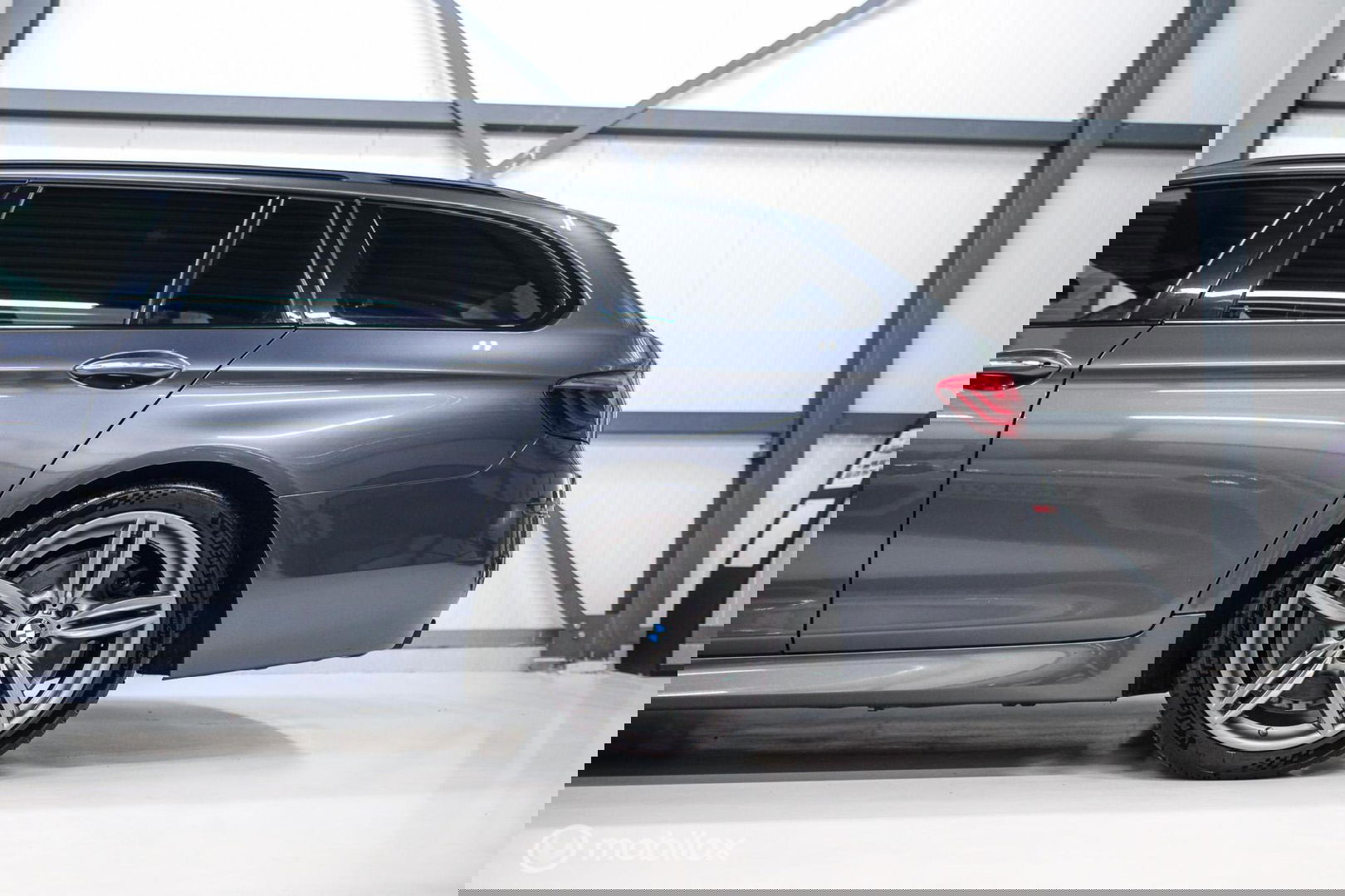 BMW 5 Serie Touring 520i M Sport Edition High Exe LCI | Leder | Memory | Comfortseats | M pakket | Sportonderstel | Zeer mooi |