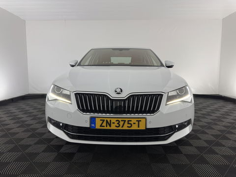 Škoda Superb 2.0 TDI Style Business Aut. *XENON | NAVI-FULLMAP | MEMORY-PACK | HEATED-COMFORTSEATS | DAB+ | KEYLESS | ECC | PDC | CRUISE | PRIVACY-GLASS | TOWBAR | CARPLAY | SHIFT-PADDLES | AMBIENT-LIGHT | 17''ALU*