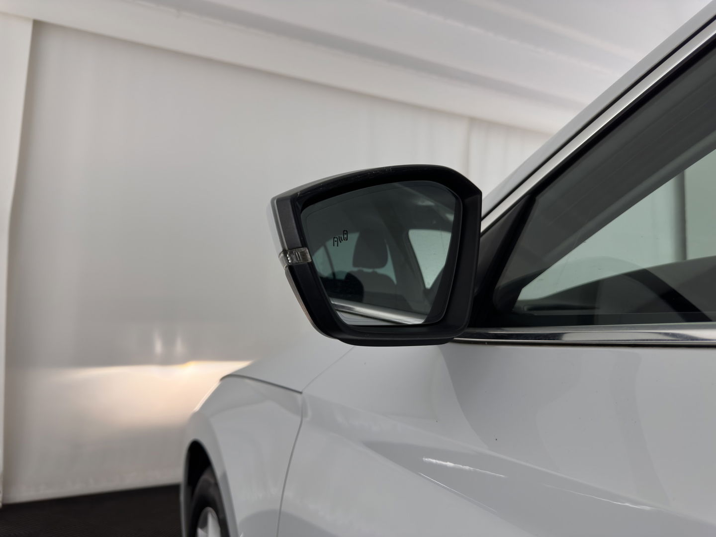 Škoda Superb 2.0 TDI Style Business Aut. *XENON | NAVI-FULLMAP | MEMORY-PACK | HEATED-COMFORTSEATS | DAB+ | KEYLESS | ECC | PDC | CRUISE | PRIVACY-GLASS | TOWBAR | CARPLAY | SHIFT-PADDLES | AMBIENT-LIGHT | 17''ALU*