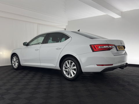 Škoda Superb 2.0 TDI Style Business Aut. *XENON | NAVI-FULLMAP | MEMORY-PACK | HEATED-COMFORTSEATS | DAB+ | KEYLESS | ECC | PDC | CRUISE | PRIVACY-GLASS | TOWBAR | CARPLAY | SHIFT-PADDLES | AMBIENT-LIGHT | 17''ALU*