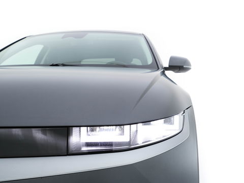 Hyundai IONIQ 5 Connect+ 73kWh [ 3-Fase ] {SOH-97%} (INCL-BTW) Aut *HEATPUMP | LEATHER | BOSE-AUDIO | FULL-LED | DIGI-COCKPIT | AMBIENT-LIGHT | DAB | SHIFT-PADDLES | HEAD-UP | NAVI-FULLMAP | KEYLESS | CAMERA | HEATED-COMFORTSEATS | ...