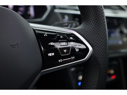 Volkswagen Tiguan 1.5 TSI R-Line DSG | Pano | Elek. Trekhaak | Camera | Stoel- Stuurverw. | Keyless | Navi | CarPlay