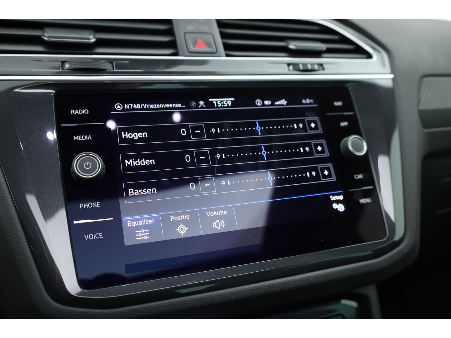 Volkswagen Tiguan 1.5 TSI R-Line DSG | Pano | Elek. Trekhaak | Camera | Stoel- Stuurverw. | Keyless | Navi | CarPlay