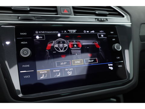 Volkswagen Tiguan 1.5 TSI R-Line DSG | Pano | Elek. Trekhaak | Camera | Stoel- Stuurverw. | Keyless | Navi | CarPlay