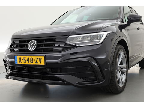 Volkswagen Tiguan 1.5 TSI R-Line DSG | Pano | Elek. Trekhaak | Camera | Stoel- Stuurverw. | Keyless | Navi | CarPlay