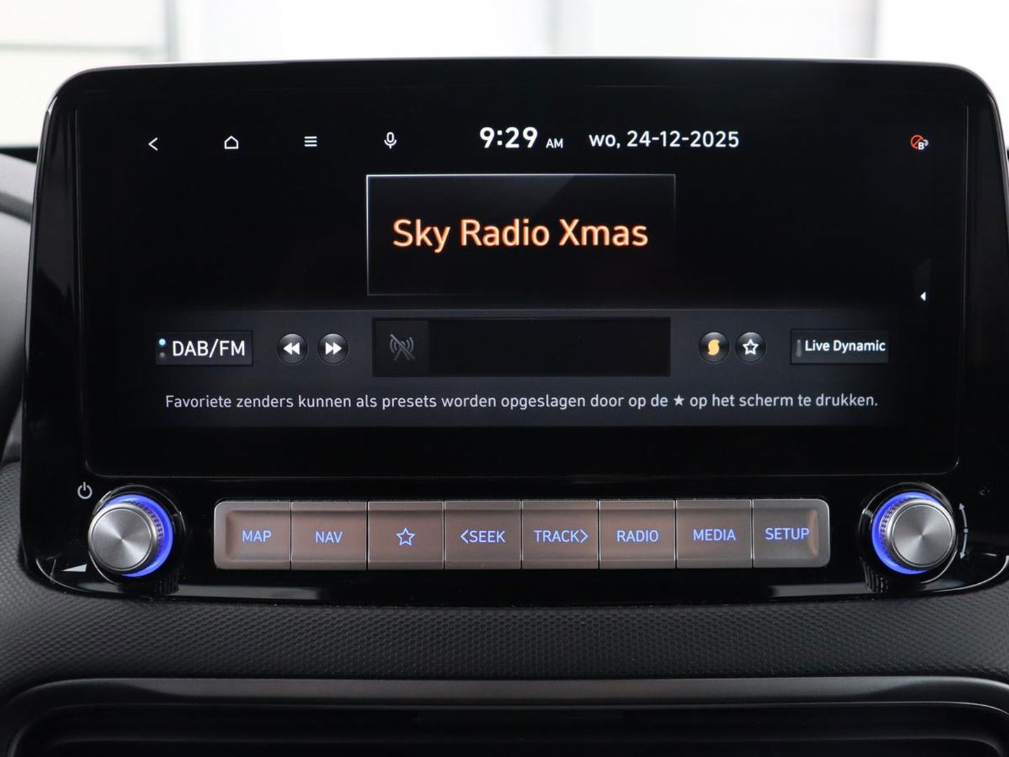 Hyundai KONA EV Business 64 kWh | 3-Fase | Stoelverwarming | Climate control | Adaptive cruise control | Camera | HUD