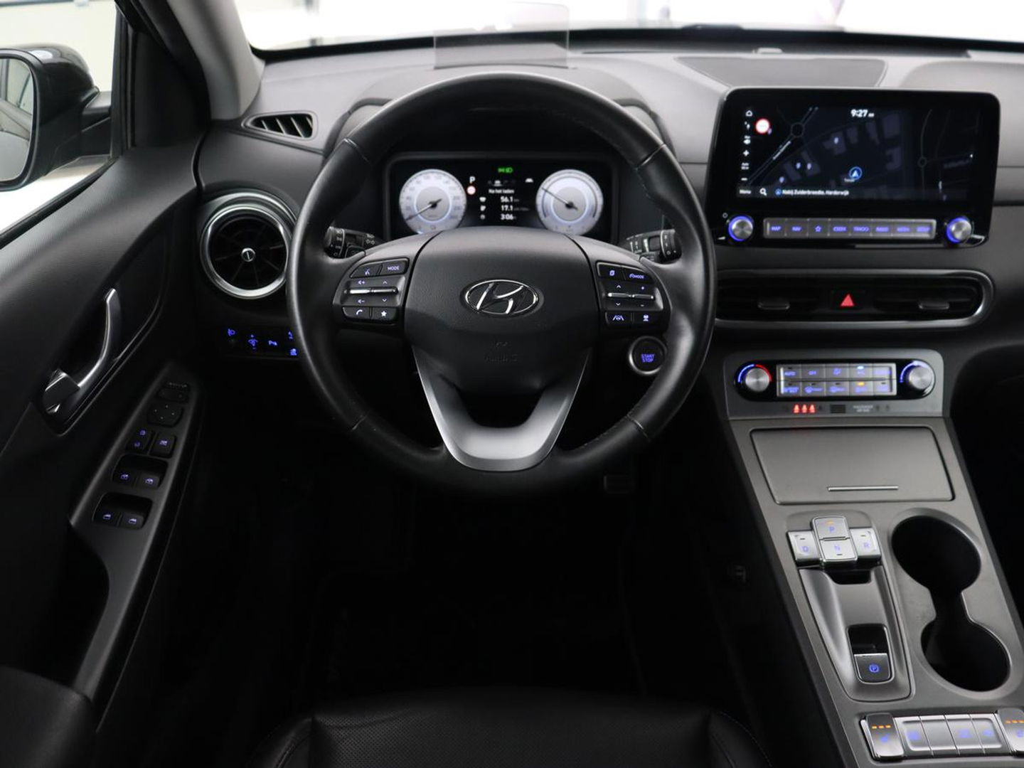 Hyundai KONA EV Business 64 kWh | 3-Fase | Stoelverwarming | Climate control | Adaptive cruise control | Camera | HUD