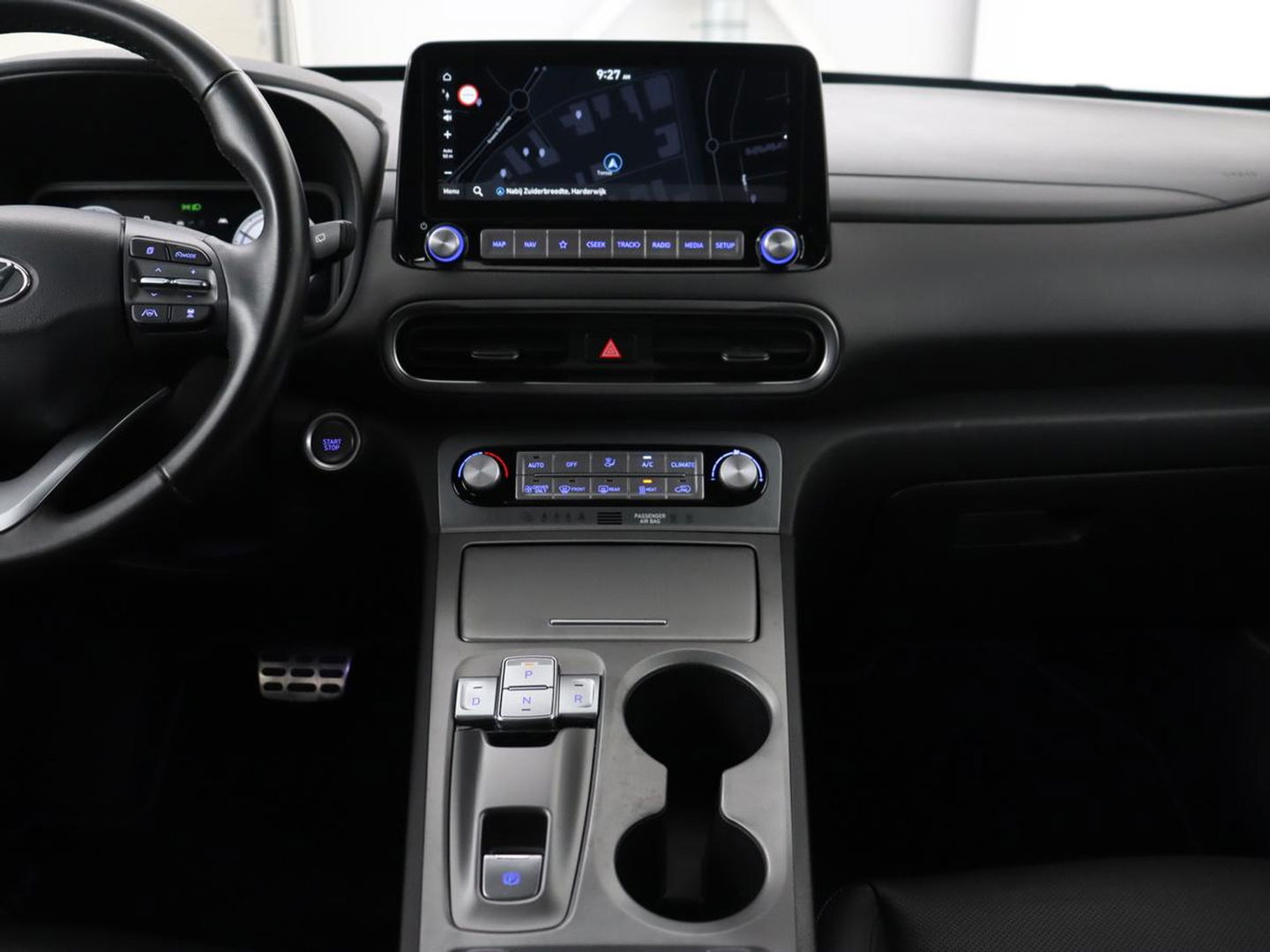 Hyundai KONA EV Business 64 kWh | 3-Fase | Stoelverwarming | Climate control | Adaptive cruise control | Camera | HUD