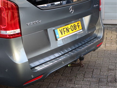 Mercedes-Benz V-Klasse 300d L3 4-MATIC Extra Lang DC 5 Pers - AMG - Trekhaak - ACC