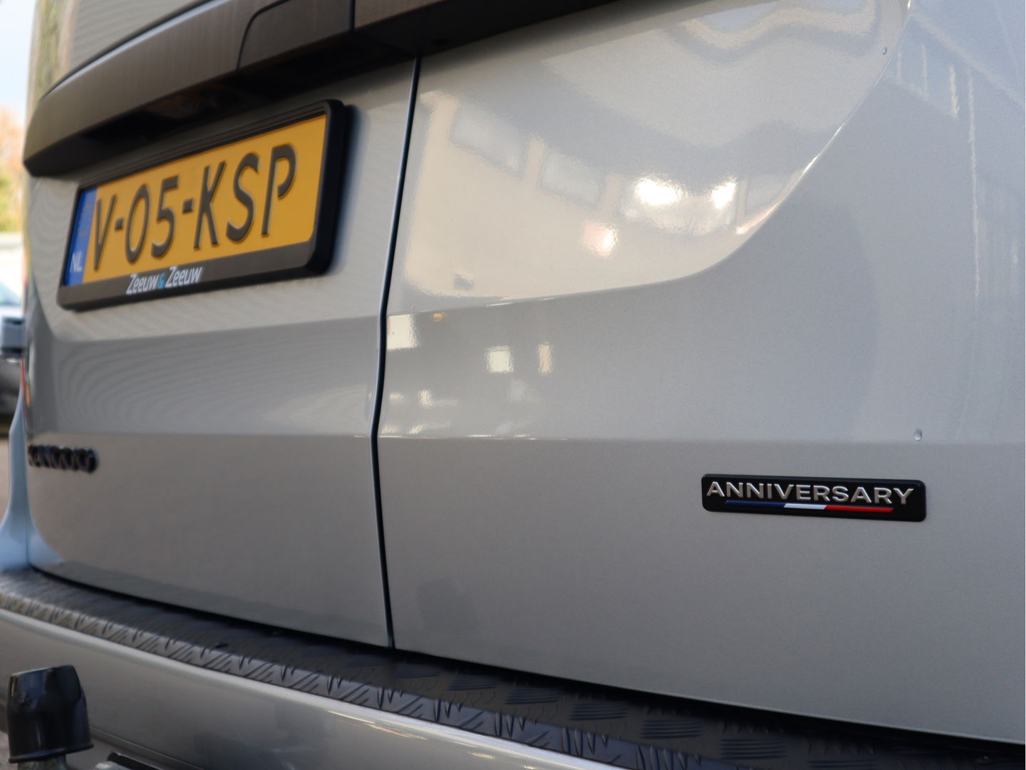 Renault Kangoo 1.5 dCi 116pk Automaat - Anniversary - Apple - Trekhaak - Navi - VOL OPTIES