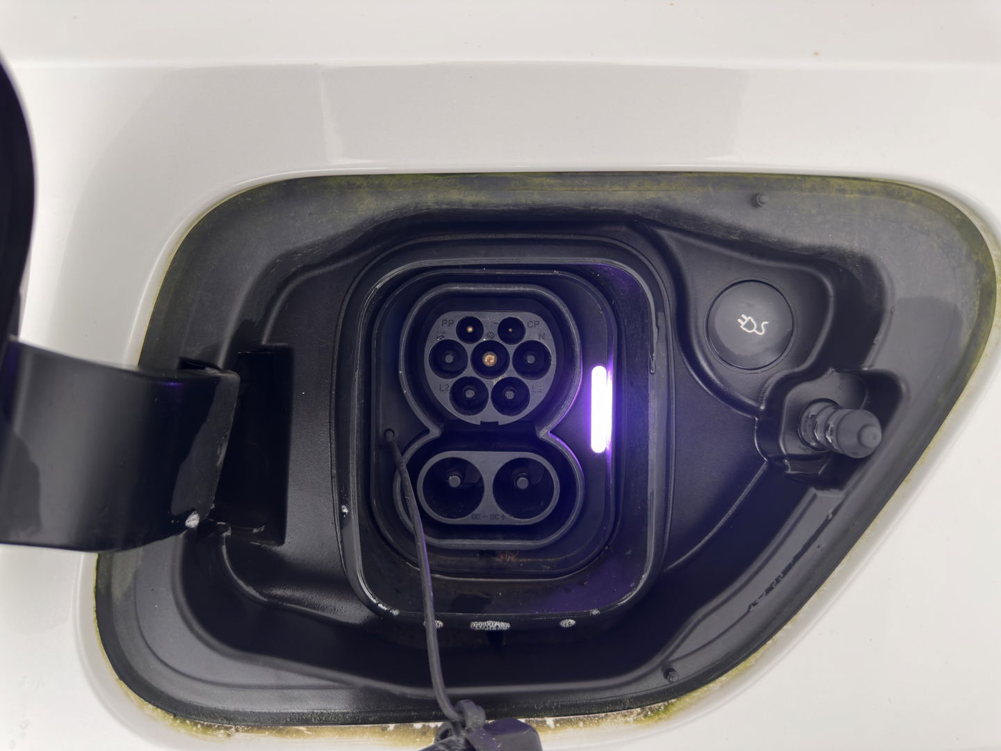 Polestar 2 Long Range Dual Motor Launch Edition 78kWh [ 3-Fase ] {SOH-92%} (INCL-BTW) *PANO | LEATHER | NAVI-FULLMAP | FULL-LED | BLIND-SPOT | KEYLESS | LANE-ASSIST | DIGI-COCKPIT | CARPLAY | DAB+ | HEATED-COMFORTSEATS | ECC | MEMORY-PACK | PDC | 20''ALU*