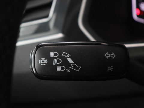 Volkswagen Tiguan 1.4 TSI eHybrid R-Line | Panoramadak | Keyless | Camera | Adaptive cruise control | Carplay | Privacy glass