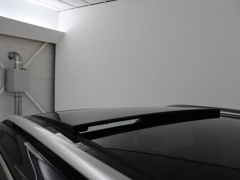 Volkswagen Tiguan 1.4 TSI eHybrid R-Line | Panoramadak | Keyless | Camera | Adaptive cruise control | Carplay | Privacy glass