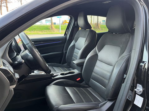 Renault Arkana 1.6 E-Tech hybrid 145 E-Tech engineered|Carbon|Camera|ACC|Leder|Carplay|Keyless