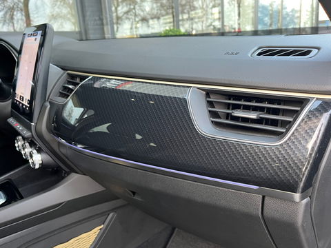 Renault Arkana 1.6 E-Tech hybrid 145 E-Tech engineered|Carbon|Camera|ACC|Leder|Carplay|Keyless