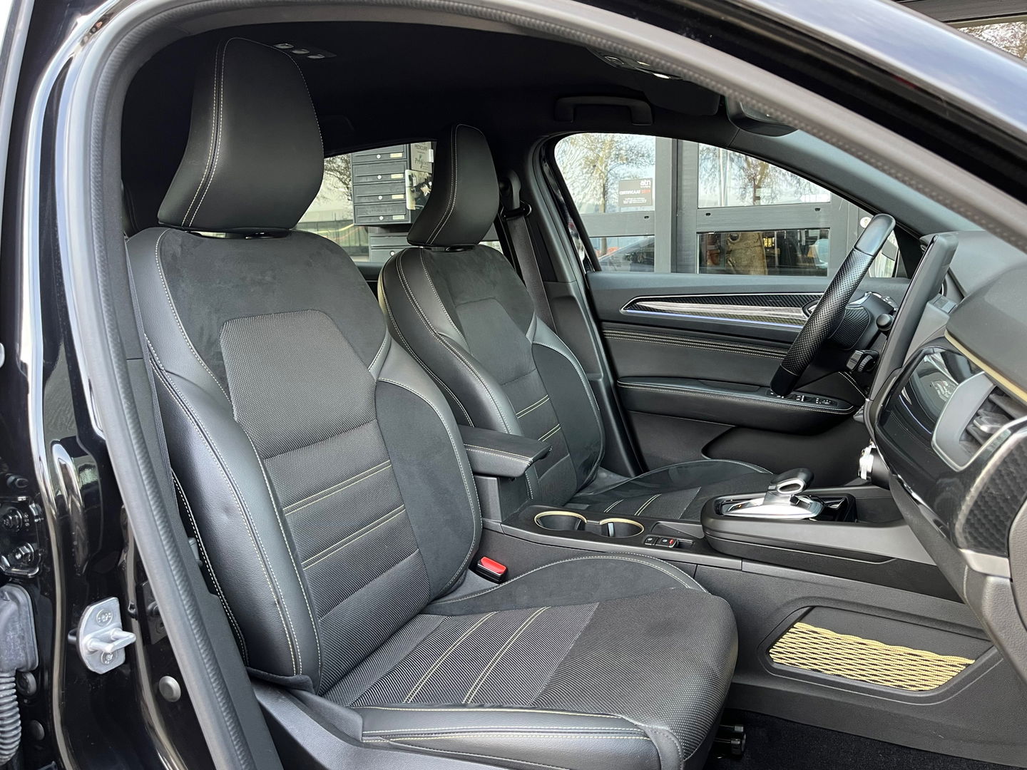 Renault Arkana 1.6 E-Tech hybrid 145 E-Tech engineered|Carbon|Camera|ACC|Leder|Carplay|Keyless