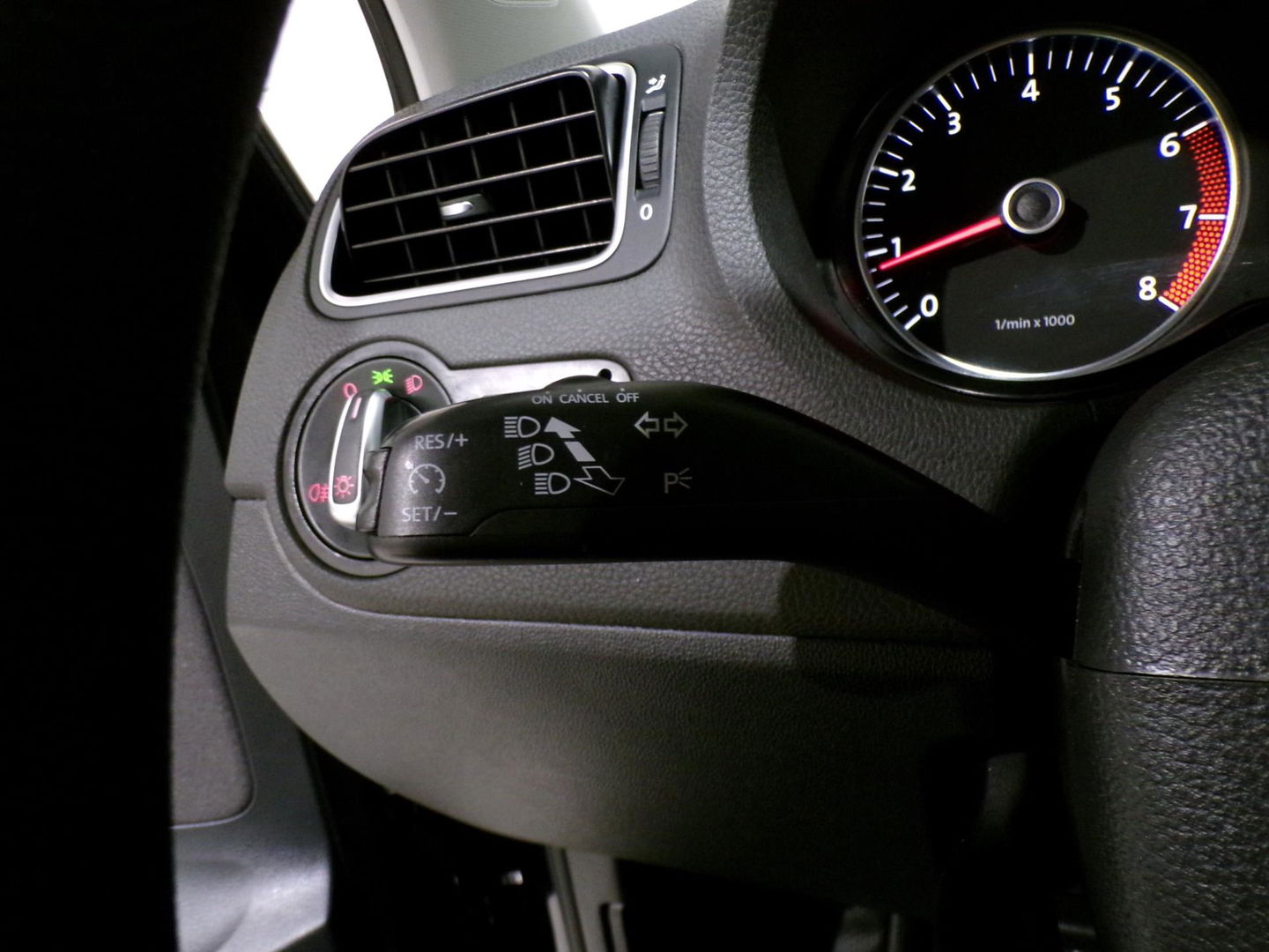 Volkswagen Polo 1.2 TSI 105PK Comfortline "Origineel NL!" "Nieuwe ketting" "1e eigenaar" Garantie Airco Cruise Apple-Carplay