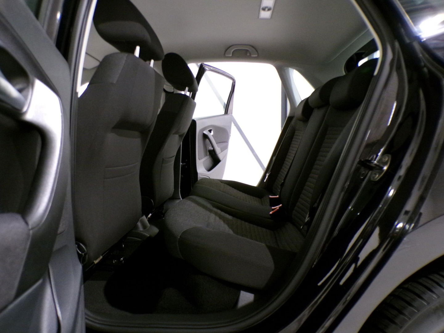 Volkswagen Polo 1.2 TSI 105PK Comfortline "Origineel NL!" "Nieuwe ketting" "1e eigenaar" Garantie Airco Cruise Apple-Carplay