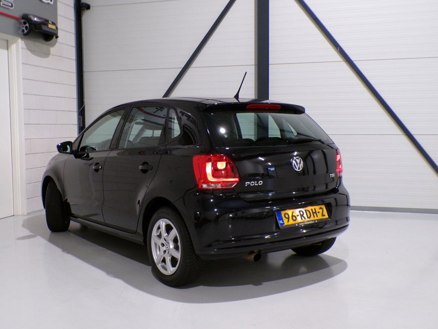 Volkswagen Polo 1.2 TSI 105PK Comfortline "Origineel NL!" "Nieuwe ketting" "1e eigenaar" Garantie Airco Cruise Apple-Carplay