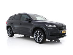 Škoda Kodiaq 1.5 TSI Sportline Business [ 7-Pers. ] (INCL-BTW) Aut. *LEATHER-MICROFIBRE | FULL-LED | ADAPTIVE-CRUISE | MEMORY-PACK | DIGI-COCKPIT | NAVI-FULLMAP | CAMERA | DAB+ | AMBIENT-LIGHT | KEYLESS | CARPLAY | PRIVACY-GLASS| TOWBAR | 20''