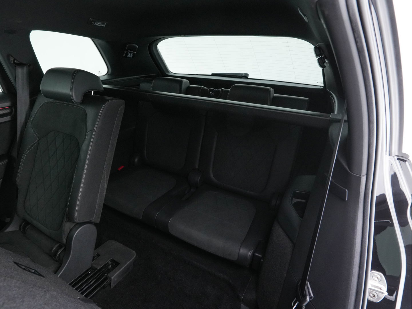 Škoda Kodiaq 1.5 TSI Sportline Business [ 7-Pers. ] (INCL-BTW) Aut. *LEATHER-MICROFIBRE | FULL-LED | ADAPTIVE-CRUISE | MEMORY-PACK | DIGI-COCKPIT | NAVI-FULLMAP | CAMERA | DAB+ | AMBIENT-LIGHT | KEYLESS | CARPLAY | PRIVACY-GLASS| TOWBAR | 20''