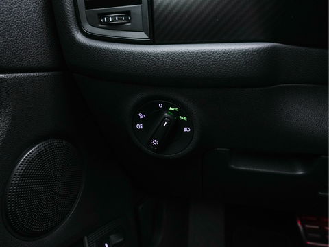 Škoda Kodiaq 1.5 TSI Sportline Business [ 7-Pers. ] (INCL-BTW) Aut. *LEATHER-MICROFIBRE | FULL-LED | ADAPTIVE-CRUISE | MEMORY-PACK | DIGI-COCKPIT | NAVI-FULLMAP | CAMERA | DAB+ | AMBIENT-LIGHT | KEYLESS | CARPLAY | PRIVACY-GLASS| TOWBAR | 20''