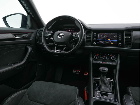 Škoda Kodiaq 1.5 TSI Sportline Business [ 7-Pers. ] (INCL-BTW) Aut. *LEATHER-MICROFIBRE | FULL-LED | ADAPTIVE-CRUISE | MEMORY-PACK | DIGI-COCKPIT | NAVI-FULLMAP | CAMERA | DAB+ | AMBIENT-LIGHT | KEYLESS | CARPLAY | PRIVACY-GLASS| TOWBAR | 20''