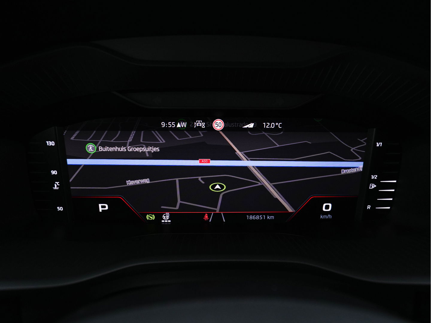 Škoda Kodiaq 1.5 TSI Sportline Business [ 7-Pers. ] (INCL-BTW) Aut. *LEATHER-MICROFIBRE | FULL-LED | ADAPTIVE-CRUISE | MEMORY-PACK | DIGI-COCKPIT | NAVI-FULLMAP | CAMERA | DAB+ | AMBIENT-LIGHT | KEYLESS | CARPLAY | PRIVACY-GLASS| TOWBAR | 20''