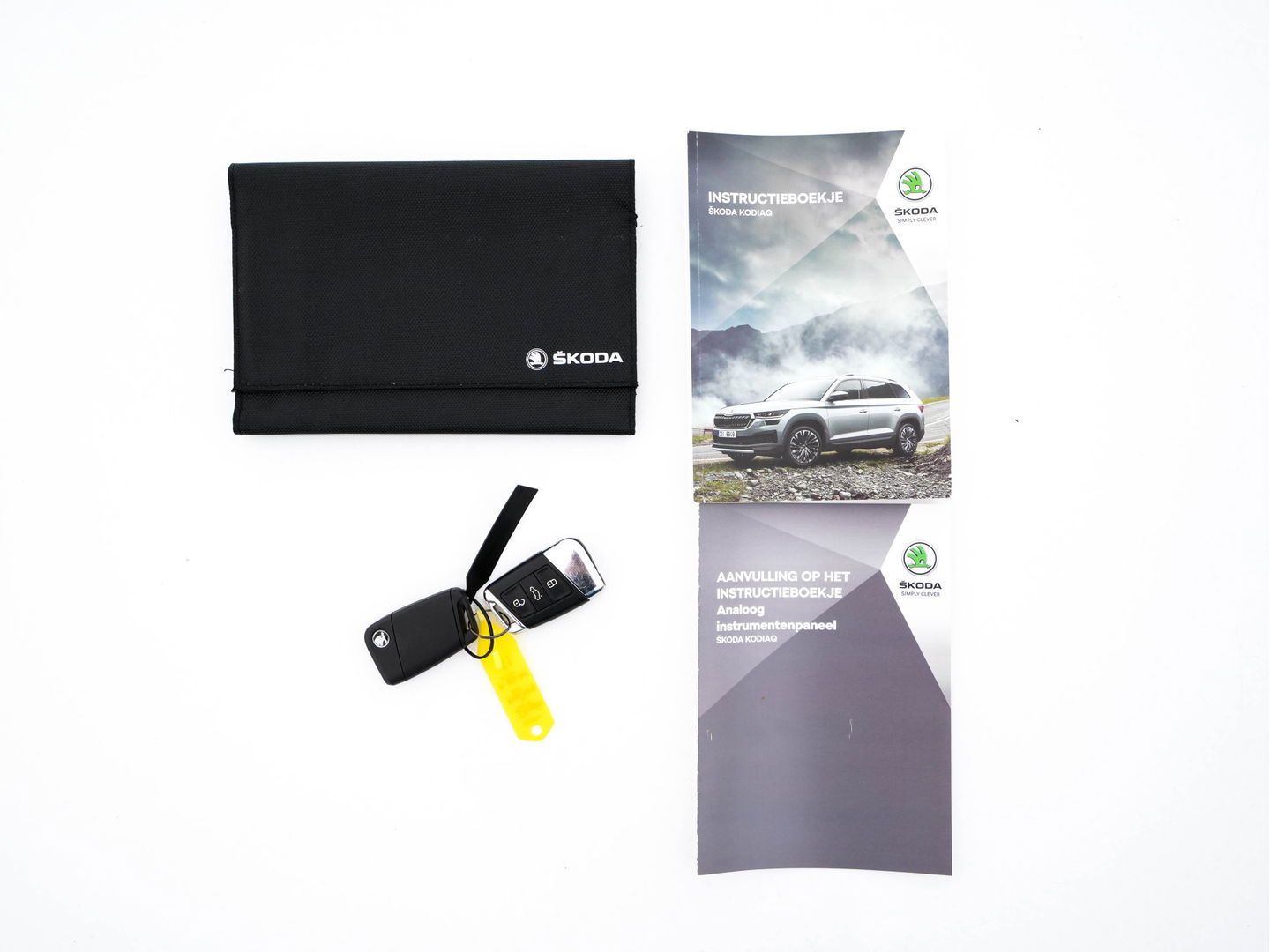 Škoda Kodiaq 1.5 TSI Sportline Business [ 7-Pers. ] (INCL-BTW) Aut. *LEATHER-MICROFIBRE | FULL-LED | ADAPTIVE-CRUISE | MEMORY-PACK | DIGI-COCKPIT | NAVI-FULLMAP | CAMERA | DAB+ | AMBIENT-LIGHT | KEYLESS | CARPLAY | PRIVACY-GLASS| TOWBAR | 20''