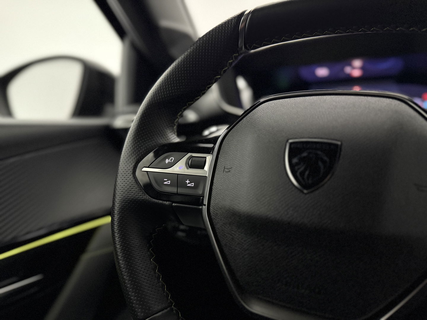 Peugeot 208 1.2 Hybrid 145PK e-DSC6 GT | Sfeer | Virtual | Carplay | Clima | Cruise | Camera | Keyless