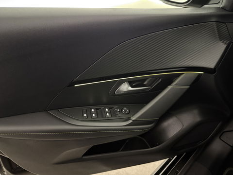 Peugeot 208 1.2 Hybrid 145PK e-DSC6 GT | Sfeer | Virtual | Carplay | Clima | Cruise | Camera | Keyless