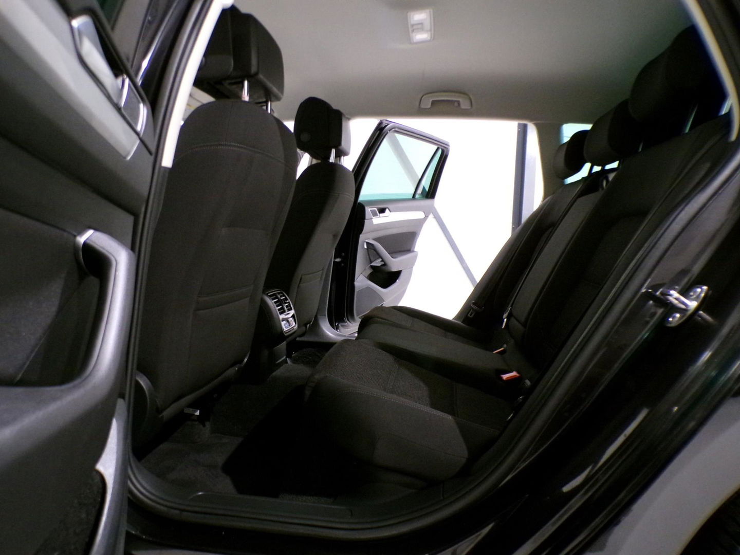 Volkswagen Passat Variant 1.4 TSI DSG Comfortline "Origineel NL!" Automaat! Garantie Apple-Carplay Adaptive-cruise Parkeersensoren