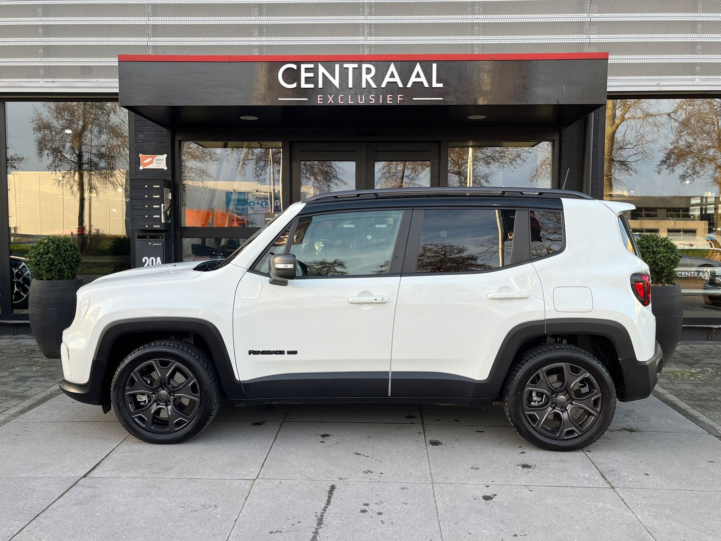 Jeep Renegade 4xe 240 Plug-in Hybrid Electric Limited|Camera|ACC|Carplay|Keyless|239PK