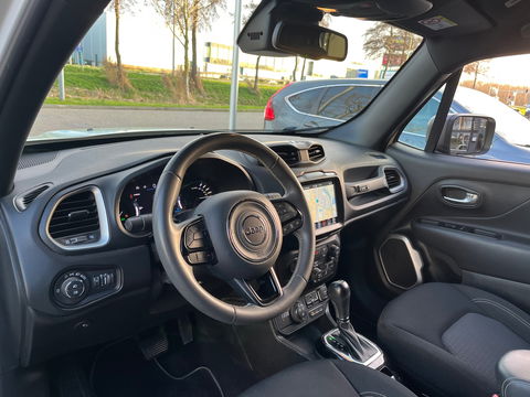 Jeep Renegade 4xe 240 Plug-in Hybrid Electric Limited|Camera|ACC|Carplay|Keyless|239PK