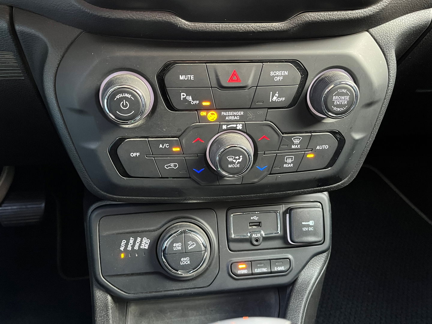 Jeep Renegade 4xe 240 Plug-in Hybrid Electric Limited|Camera|ACC|Carplay|Keyless|239PK